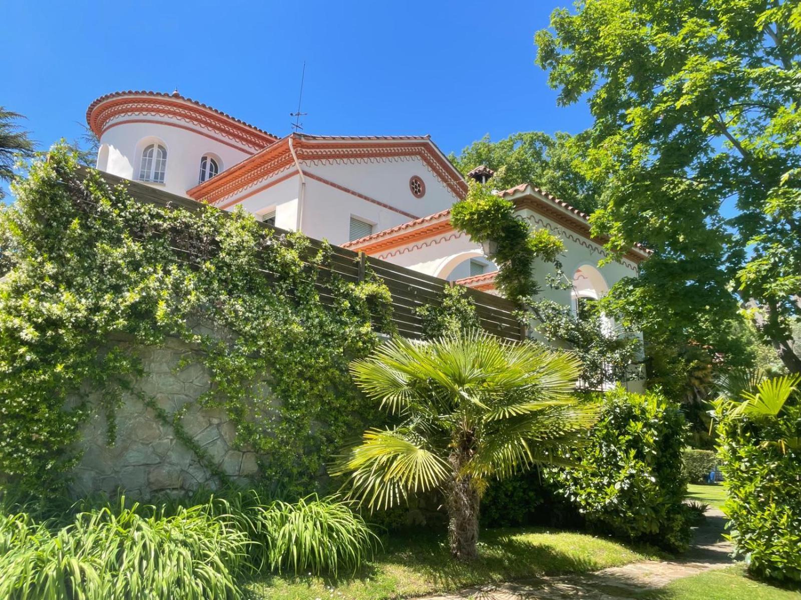 Espectacular Casa Chateau En El Centro De أولوت المظهر الخارجي الصورة
